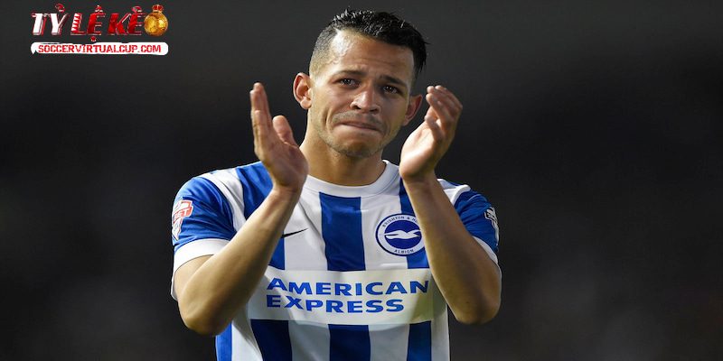 Tân HLV Chelsea có một sự nghiệp cầu thủ khá nổi bật Tân HLV Chelsea có một sự nghiệp cầu thủ khá nổi bật